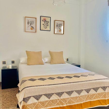 Encantadora Habitacion Privada Cerca Del Mar Malaga Exterior photo