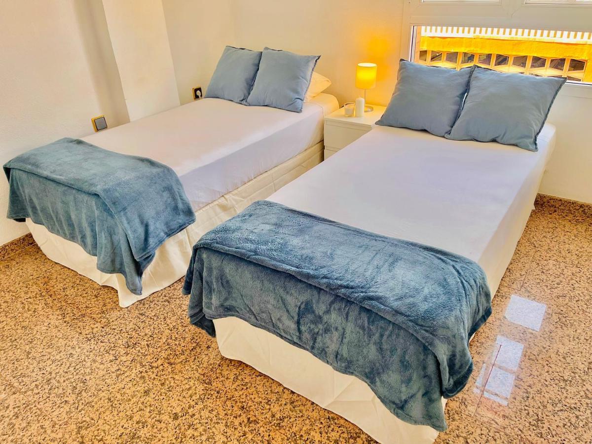 Encantadora Habitacion Privada Cerca Del Mar Malaga Exterior photo